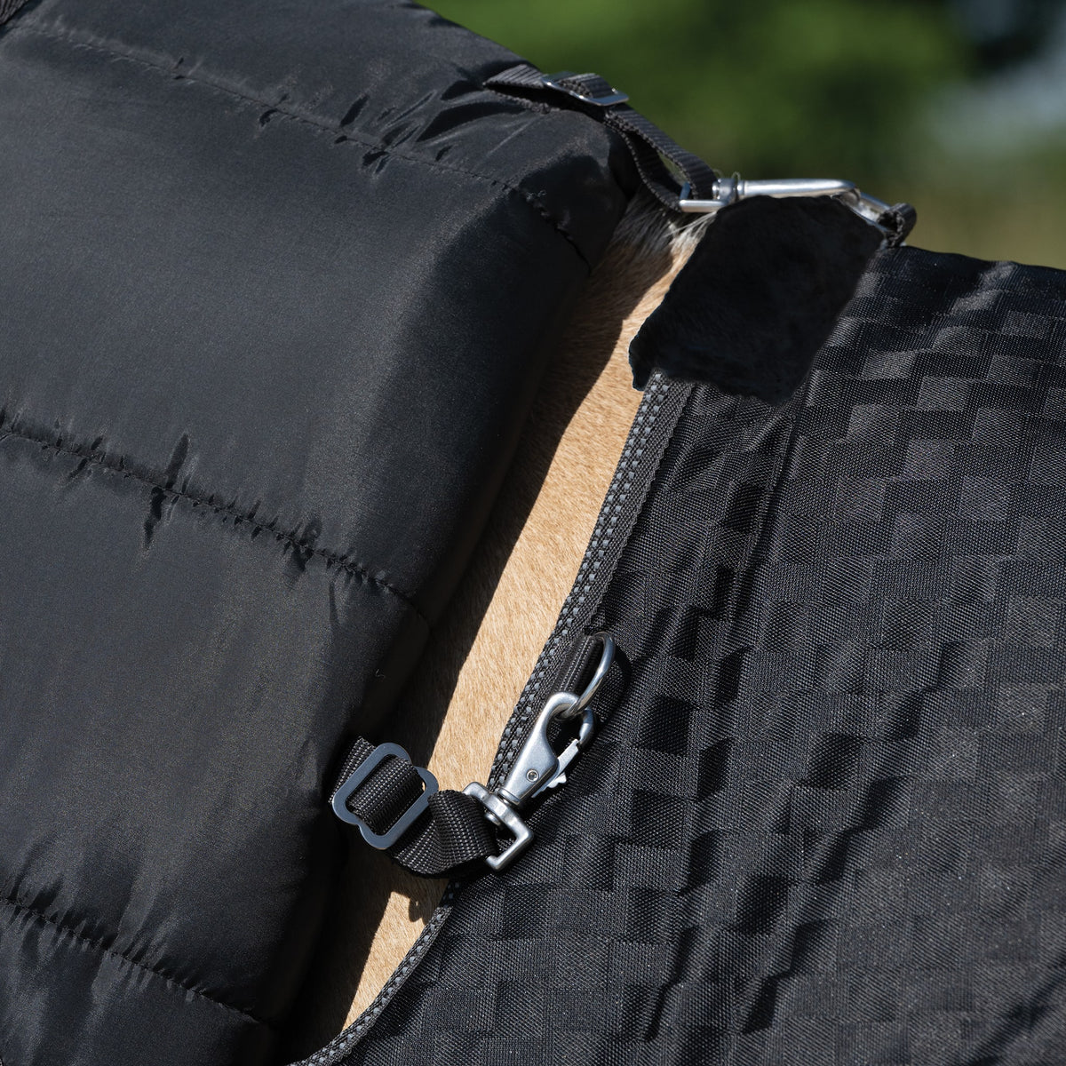 Premium Turnout Neck Cover, Medium Weight 200g, 1200D