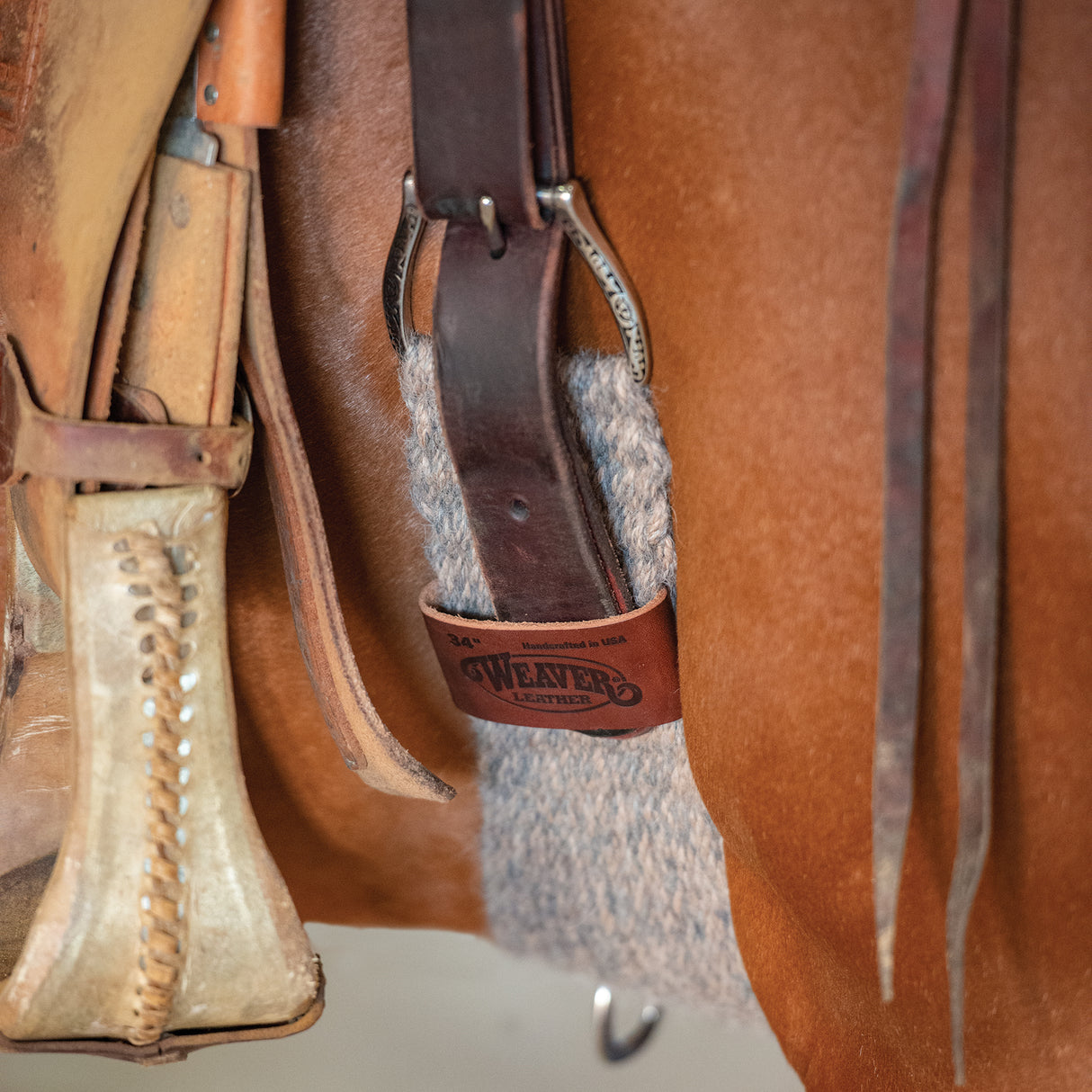 100% Alpaca 27-Strand Cinch