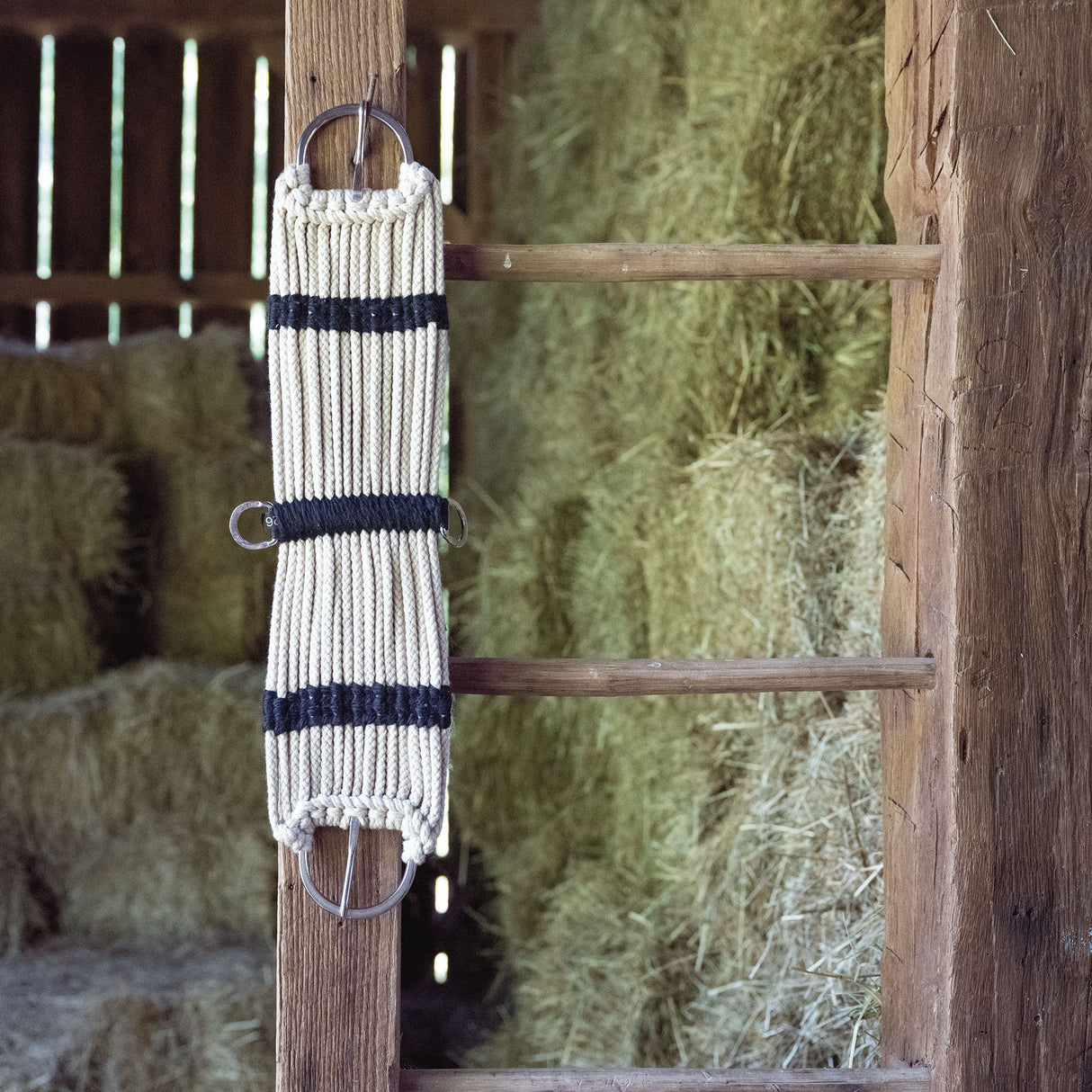 Rayon 17 Strand Cinch