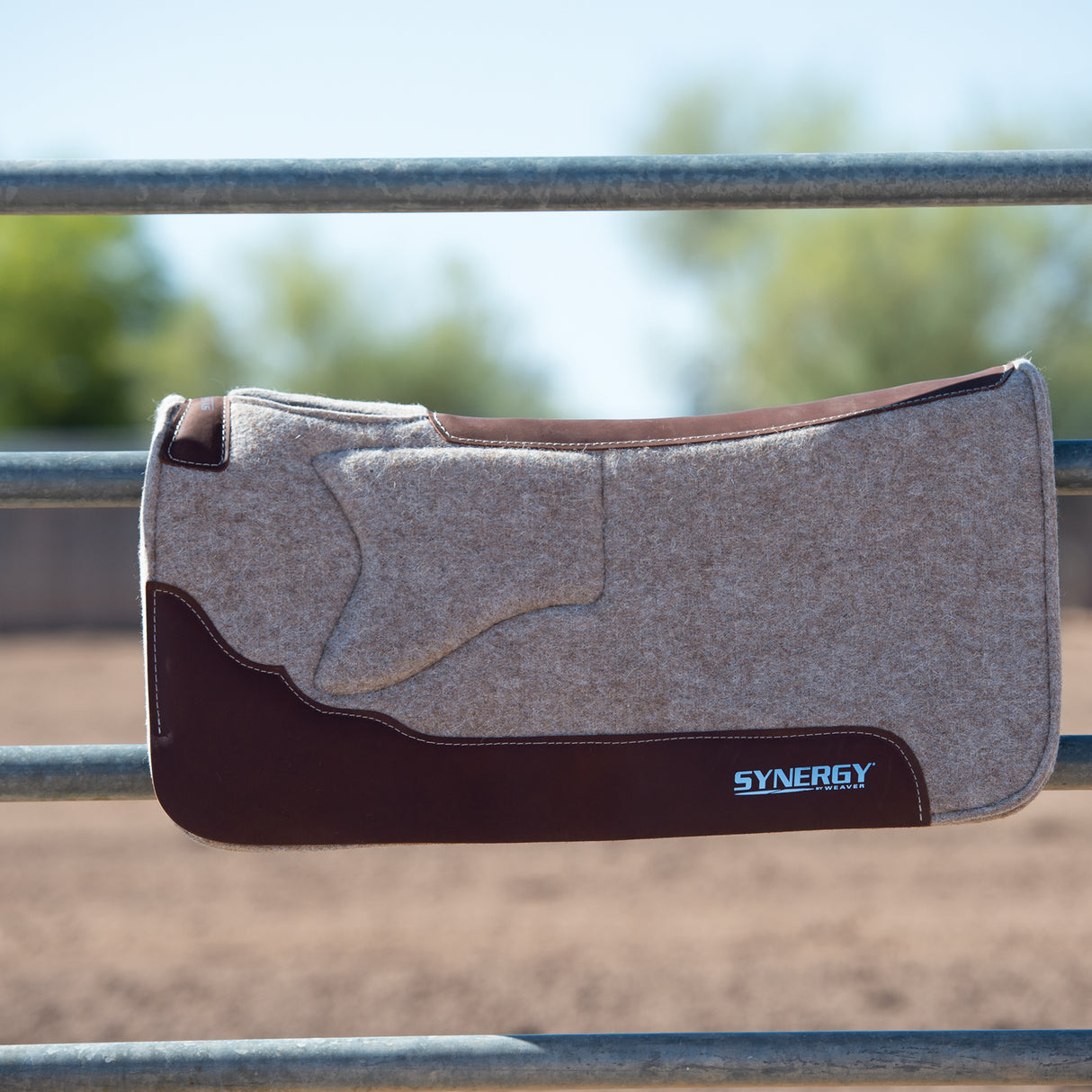 Synergy Shoulder Relief Close Contact Wool Blend Felt Performance Saddle Pad